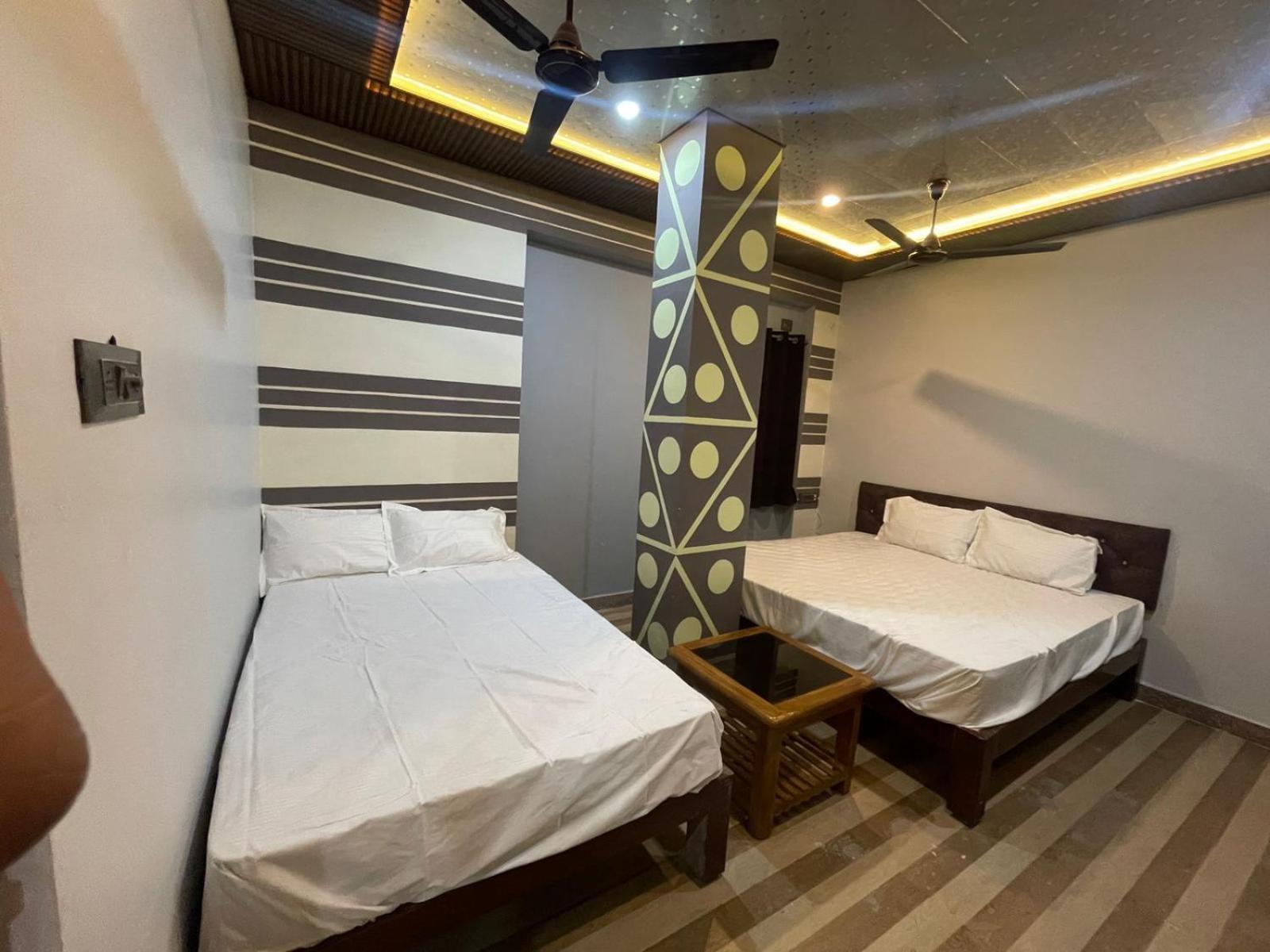 Himalaya Inn Guest House Varanasi Exterior foto